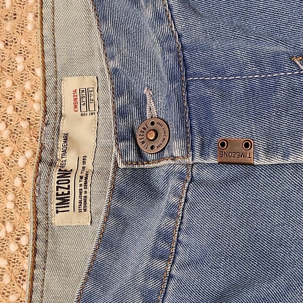 Classic Blue Straight Jeans with Natural Fading - Picture 7 of 12